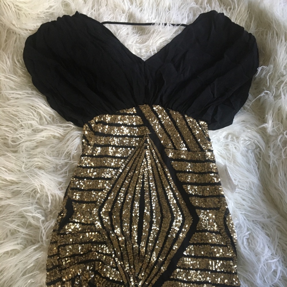 Windsor Sequin Black Gold Dress Medium